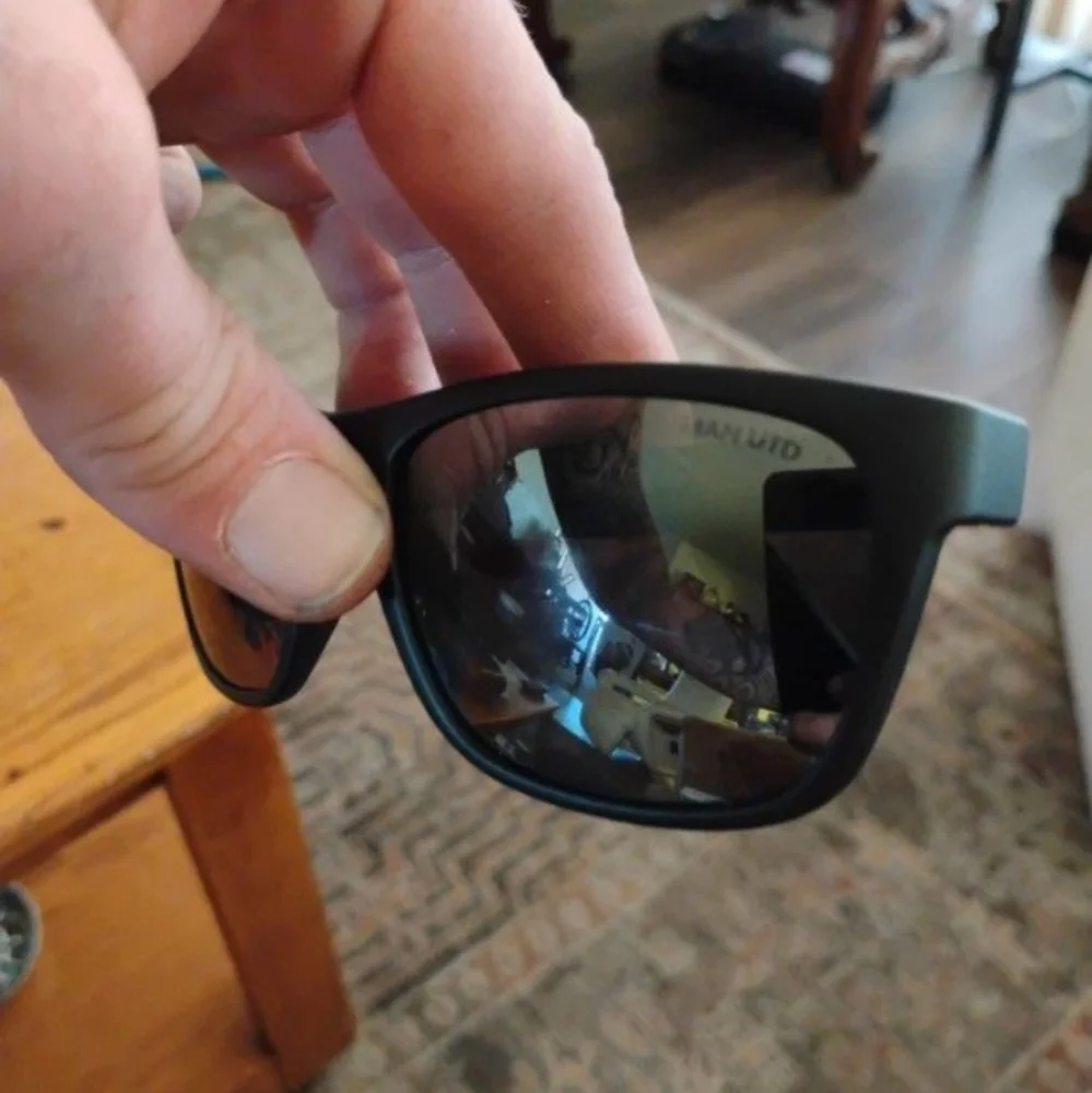 Mayi Jim/Manchester United- South Swell Sunglasses